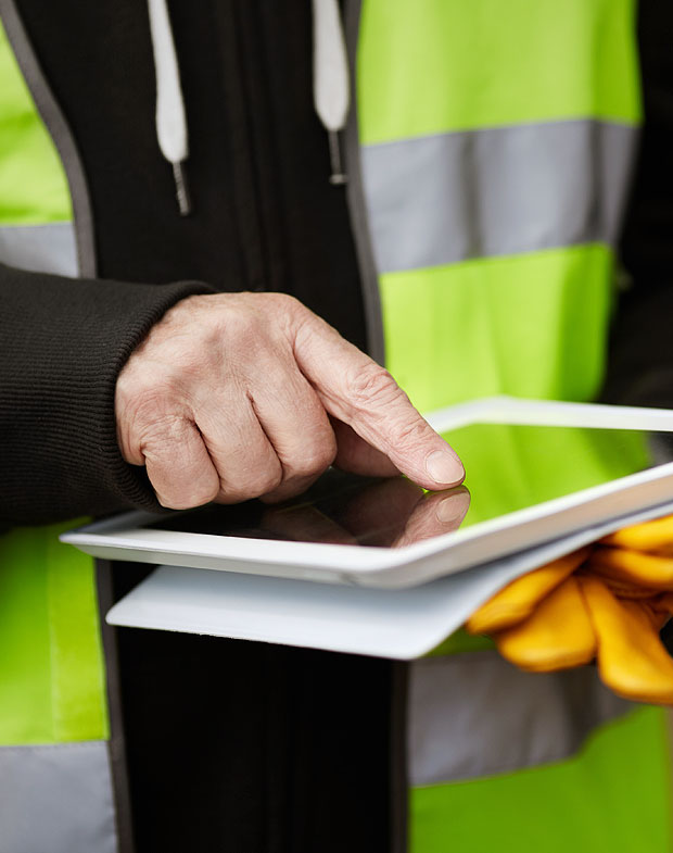 Worker with tablet